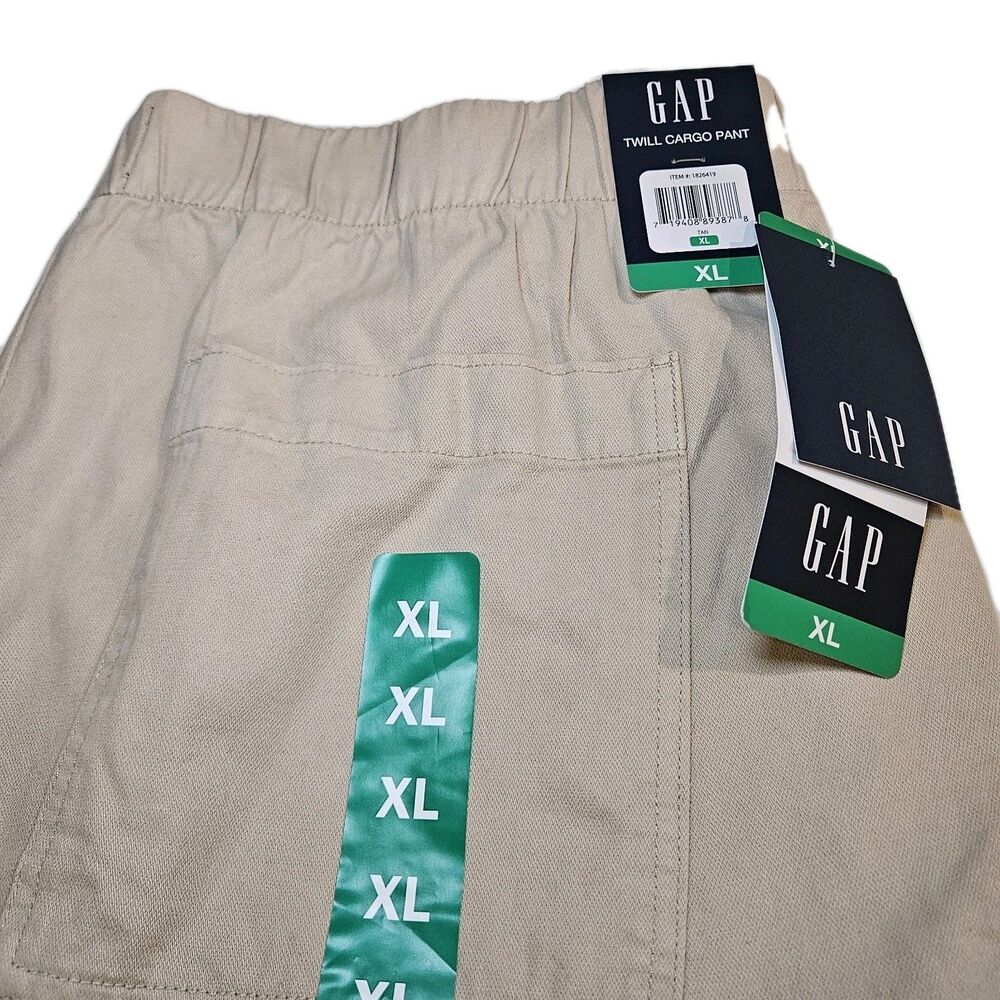 Gap Ladies' Twill Cargo Pant / Color Tan / Size XL / New - Picture 3 of 5